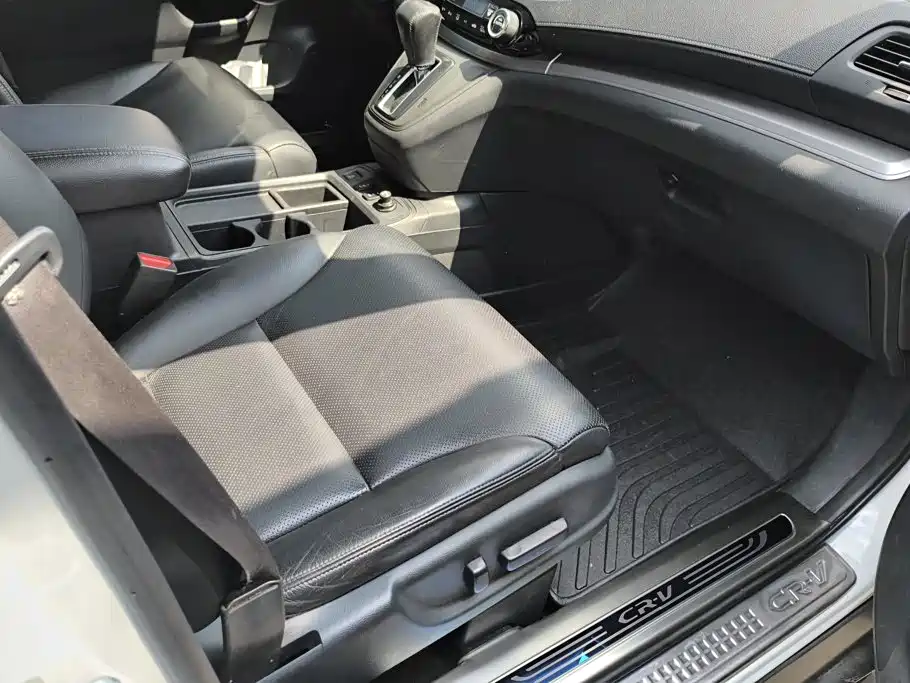 Honda CR-V 2015 — фото 8