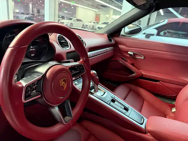 Porsche 718 2017