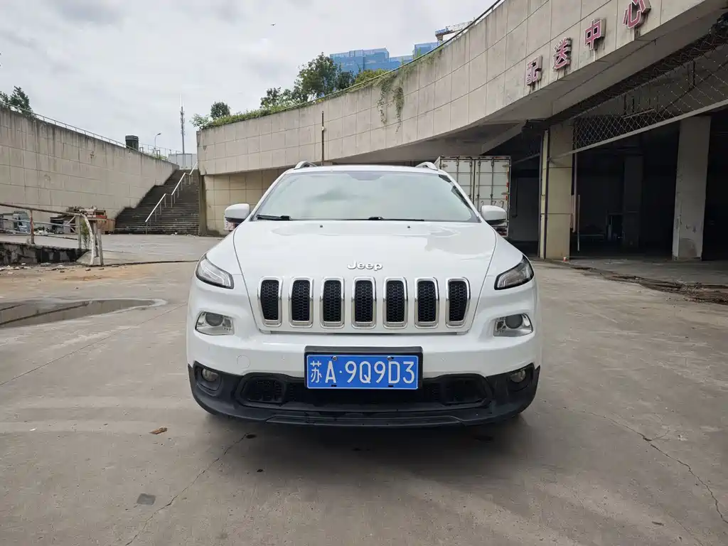 Jeep Cherokee 2016