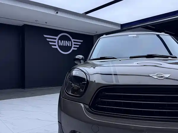 MINI Countryman 2011