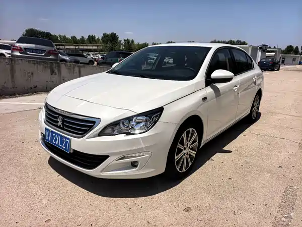 Peugeot 408 2016