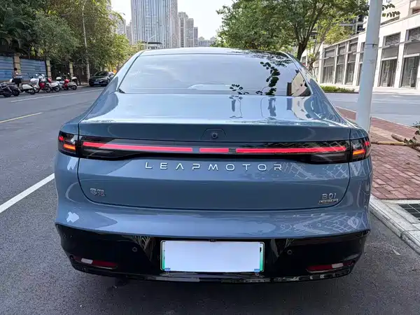 Leapmotor B01 2025