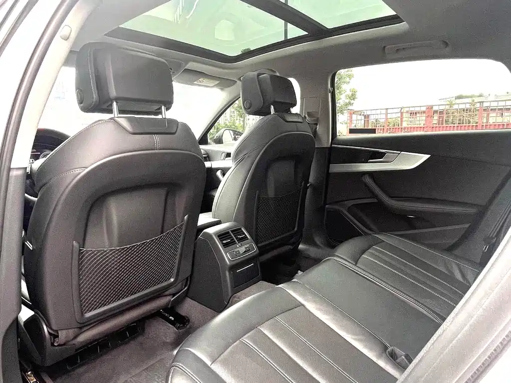 Audi A4L 2023
