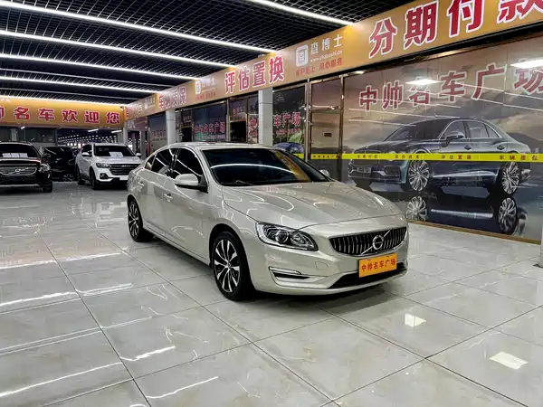Volvo S60 2019