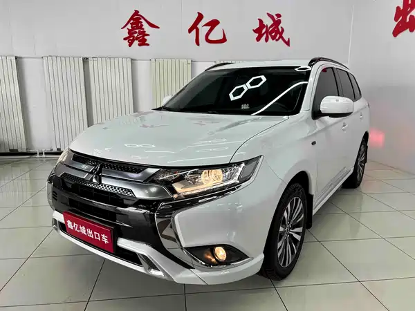 Mitsubishi Outlander 2022