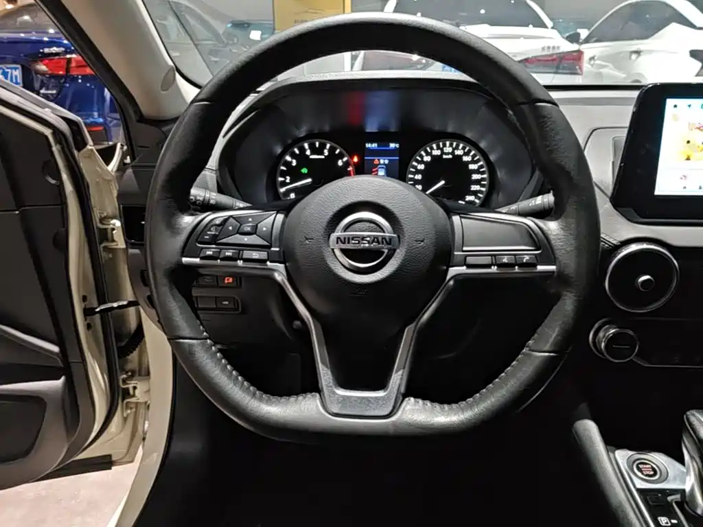 Nissan Sylphy 2023 — фото 11