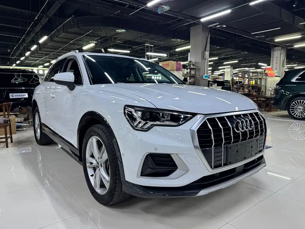 Audi Q3 2022 — фото 13