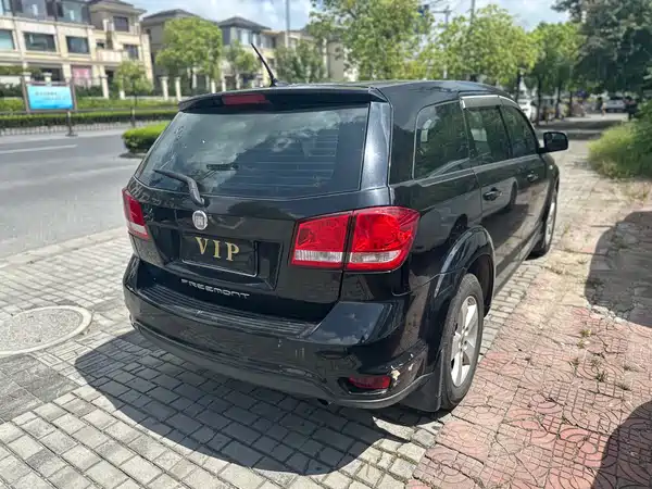 Fiat Viaggio 2012