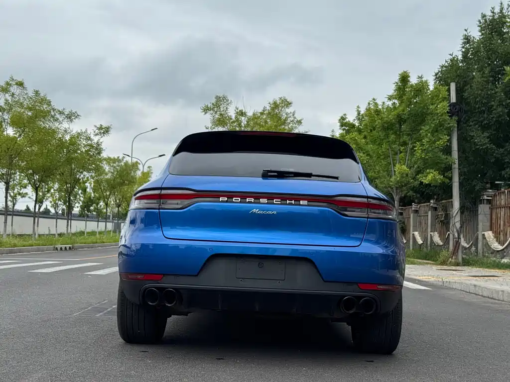 Porsche Macan 2018 — фото 22