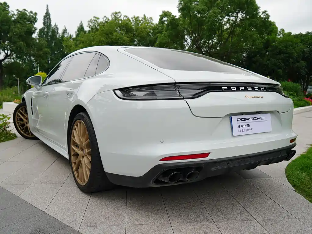 Porsche Panamera 2023 — фото 19