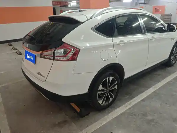 Luxgen You6 SUV 2014