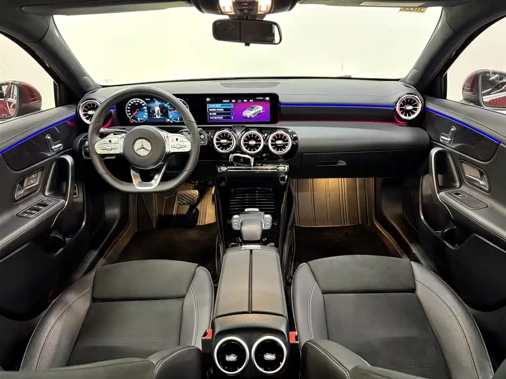 Mercedes-Benz A-Class 2021 — фото 10