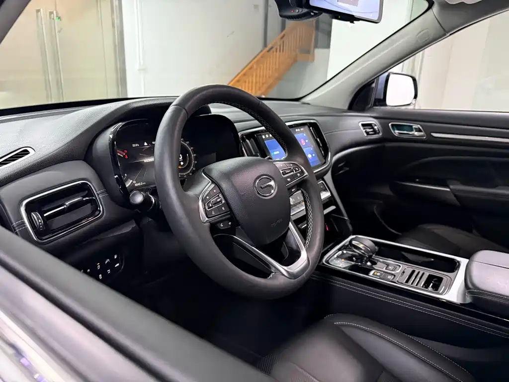GAC Motor Trumpchi GS8 2020 — фото 12
