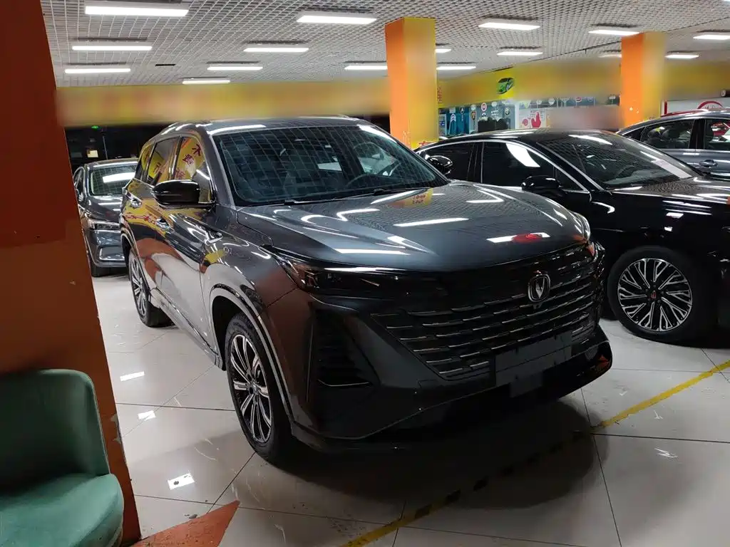 Changan CS75 PLUS 2025 — фото 4