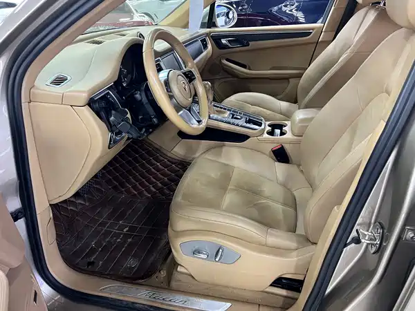 Porsche Macan 2014