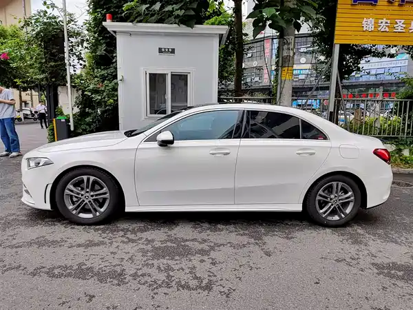 Mercedes-Benz A-Class 2021