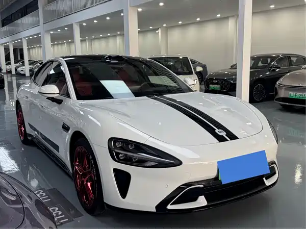 Xiaomi SU7 2024