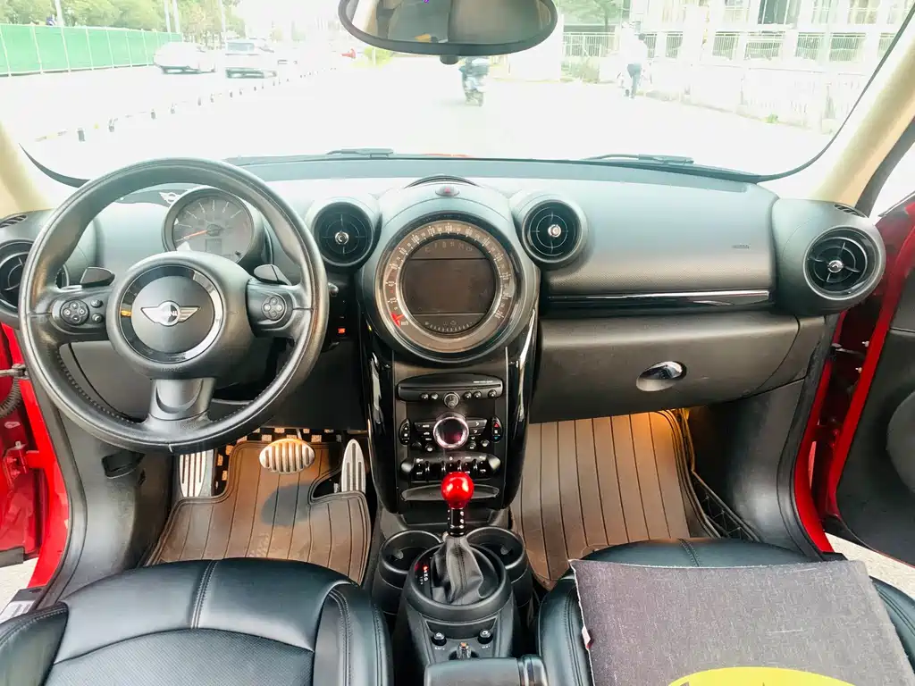 MINI Countryman 2016 — фото 13