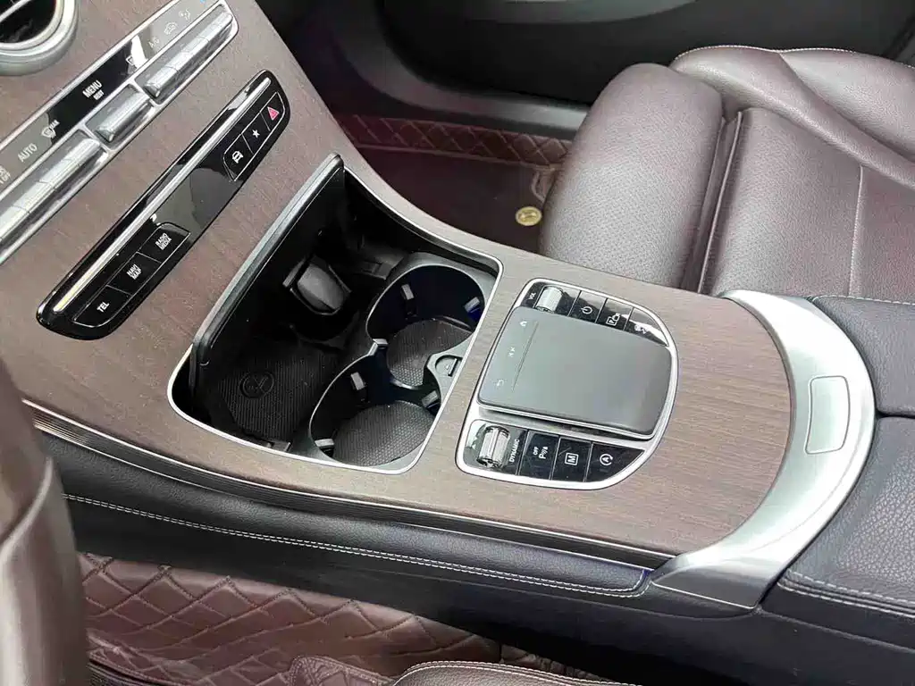Mercedes-Benz GLC 2020 — фото 20