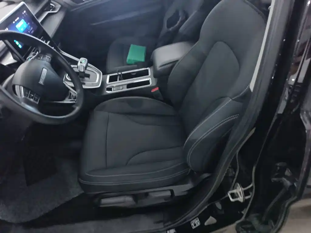 Haval M6 2021 — фото 15