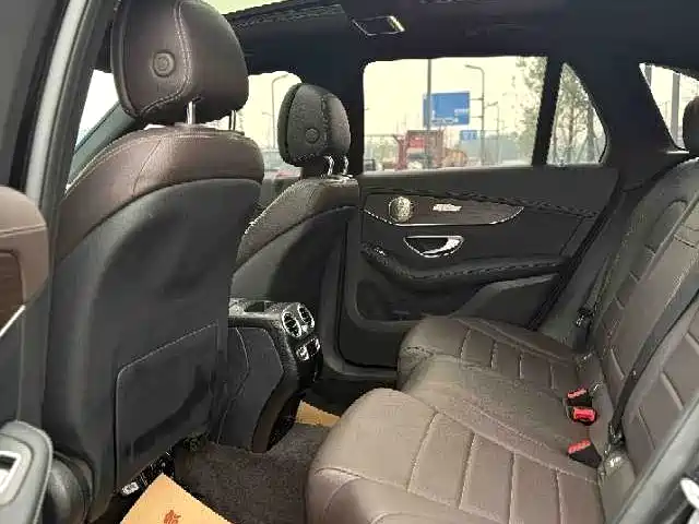 Mercedes-Benz GLC 2021