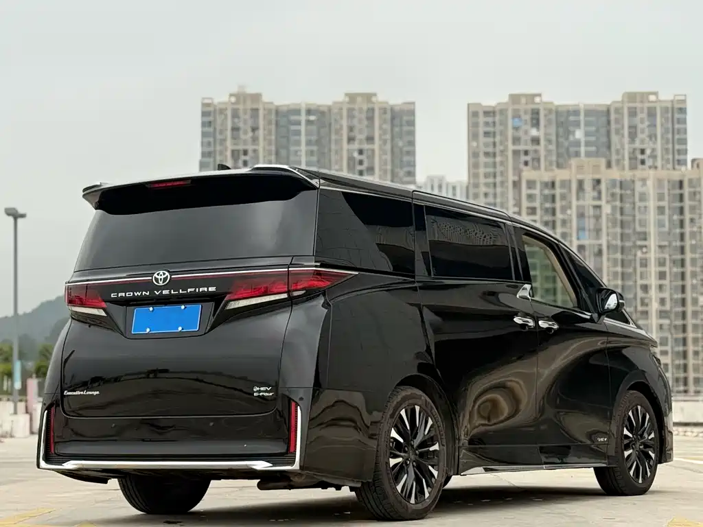 Toyota Vellfire 2024 — фото 14