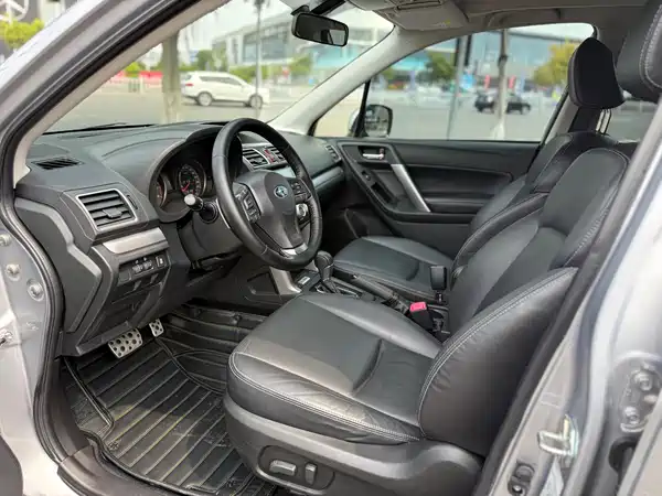 Subaru Forester 2015