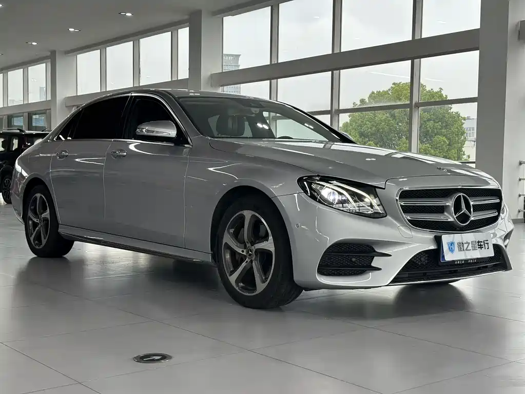 Mercedes-Benz E-Class 2017 — фото 3