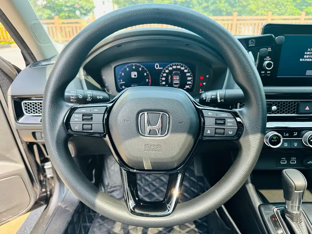 Honda Civic 2023 — фото 27