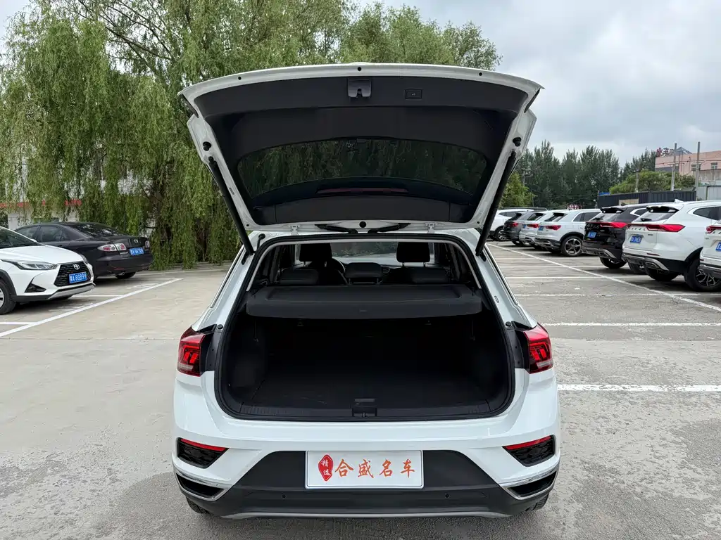 Volkswagen T-Roc 2022 — фото 10