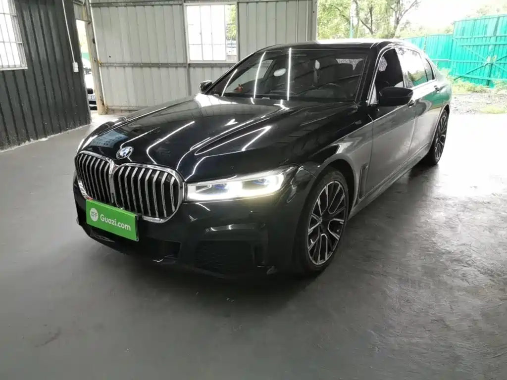 BMW 7 Series 2020 — фото 1