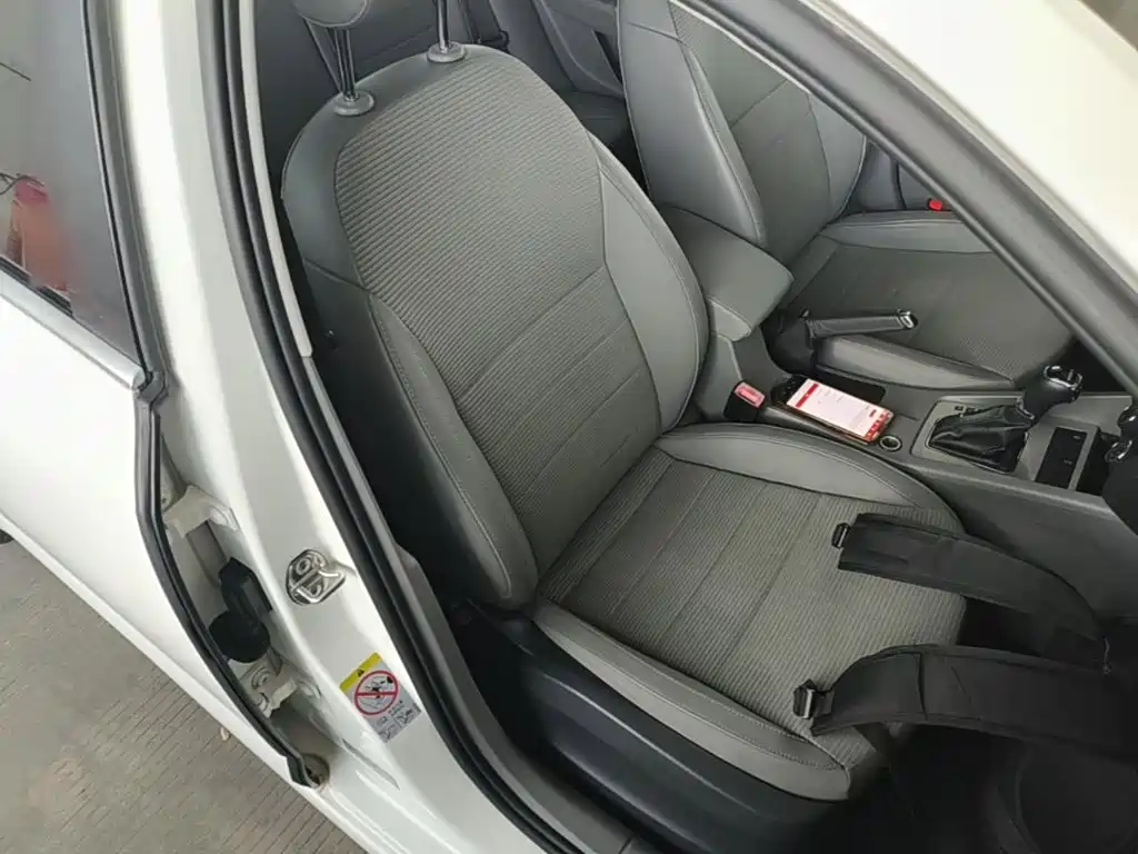 Skoda Octavia 2015 — фото 25