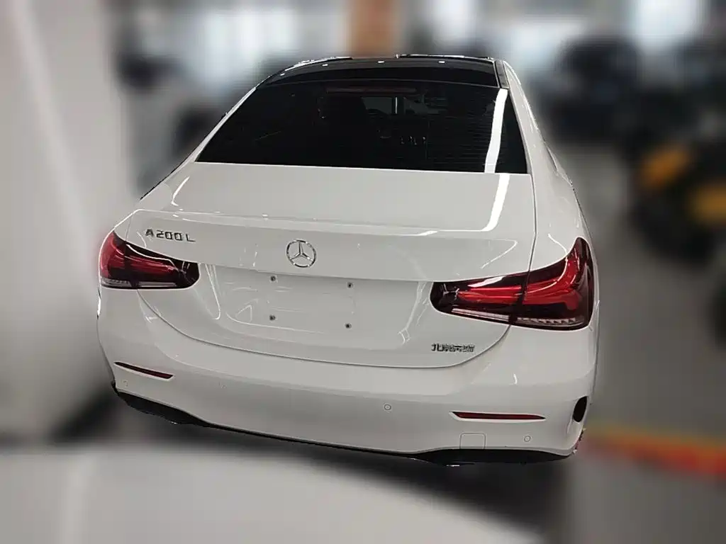 Mercedes-Benz A-Class 2019 — фото 10