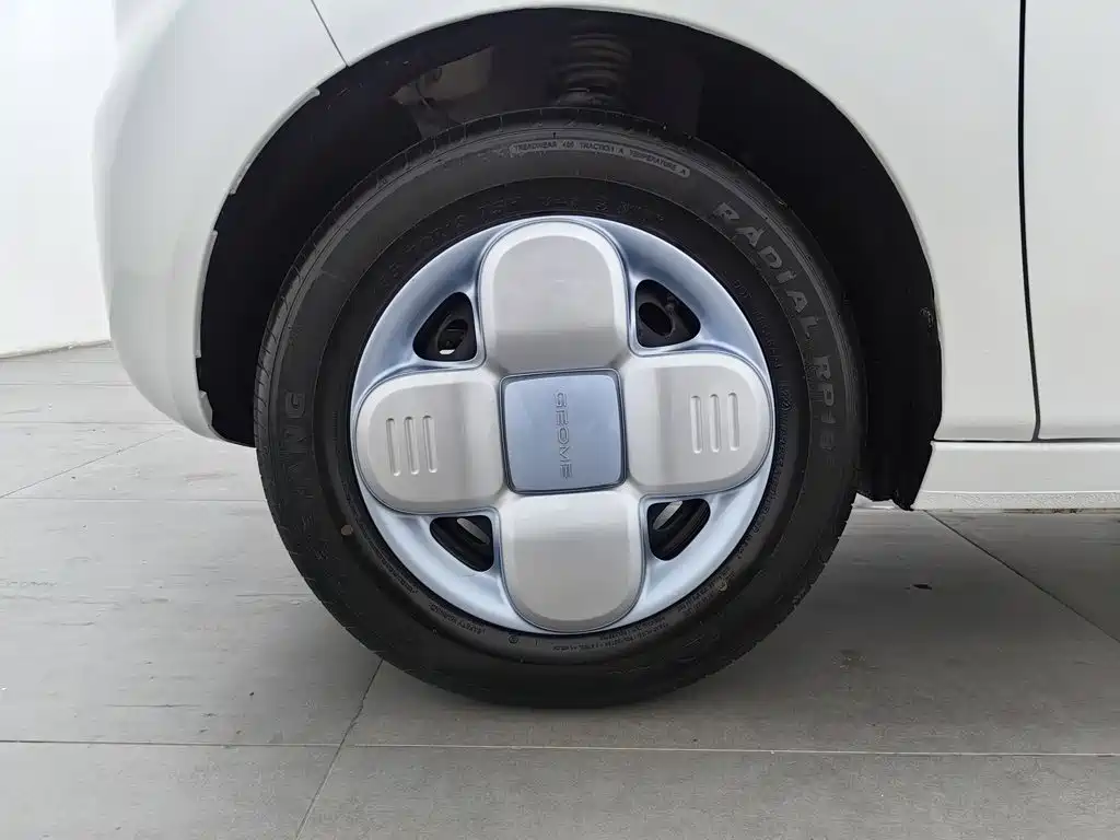 Geely Galaxy Panda 2023 — фото 17