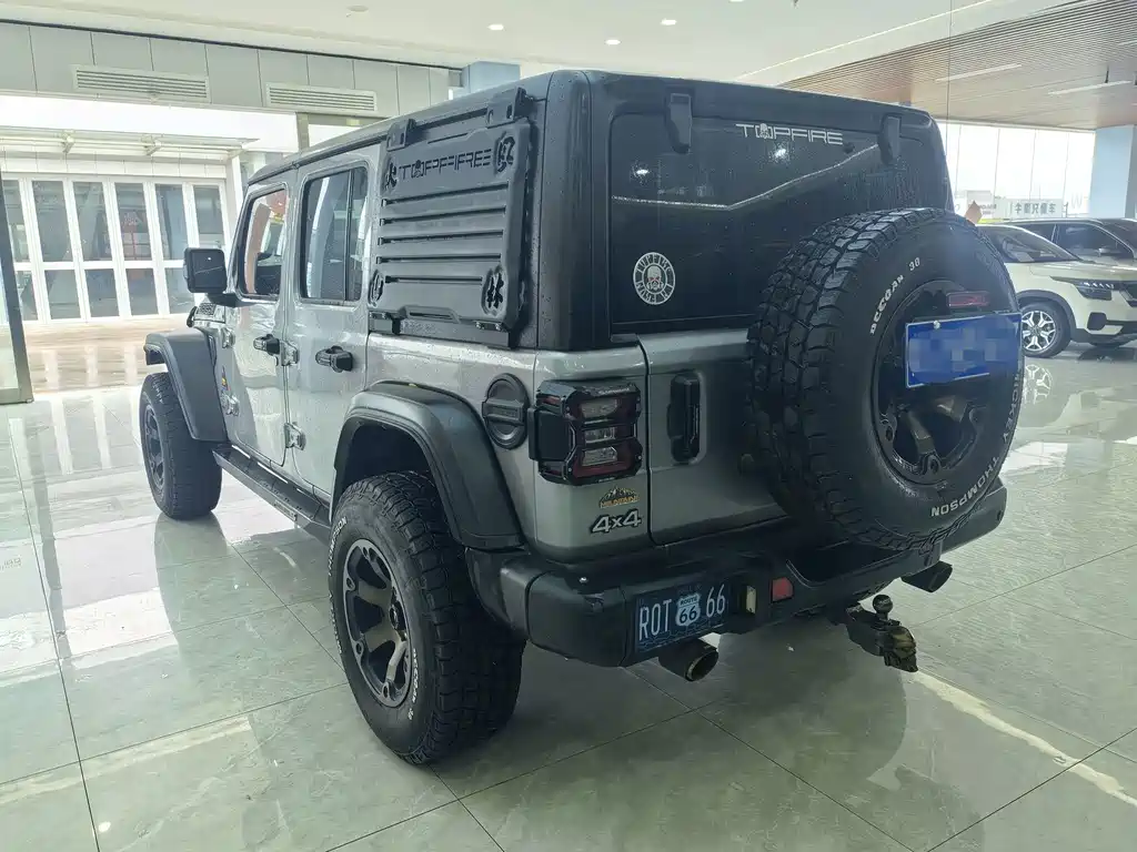 Jeep Wrangler 2020 — фото 11