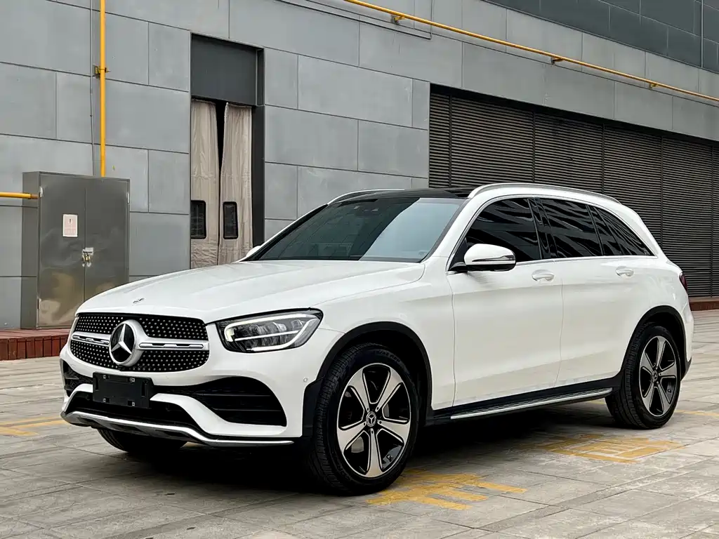 Mercedes-Benz GLC 2022 — фото 1