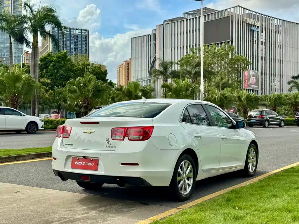 Chevrolet Malibu 2015 — фото 9