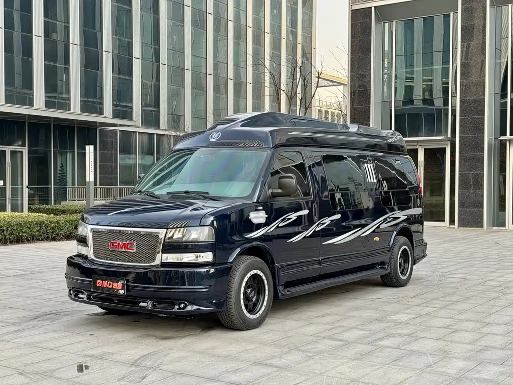 GMC Savana 2015 — фото 1