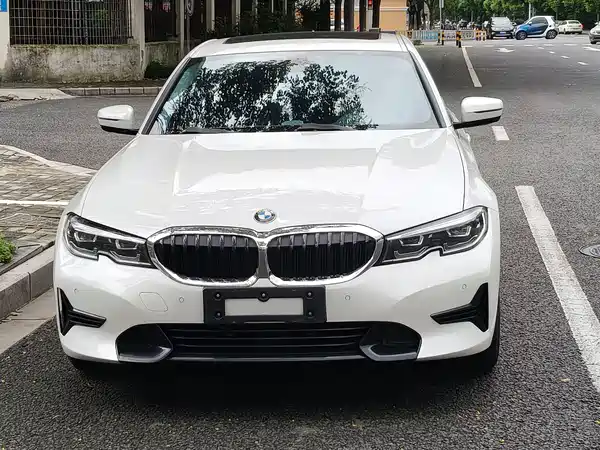 BMW 3 Series 2022