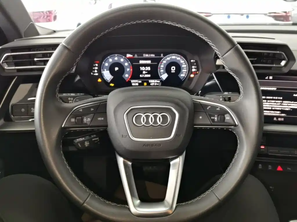Audi A3 2025 — фото 11