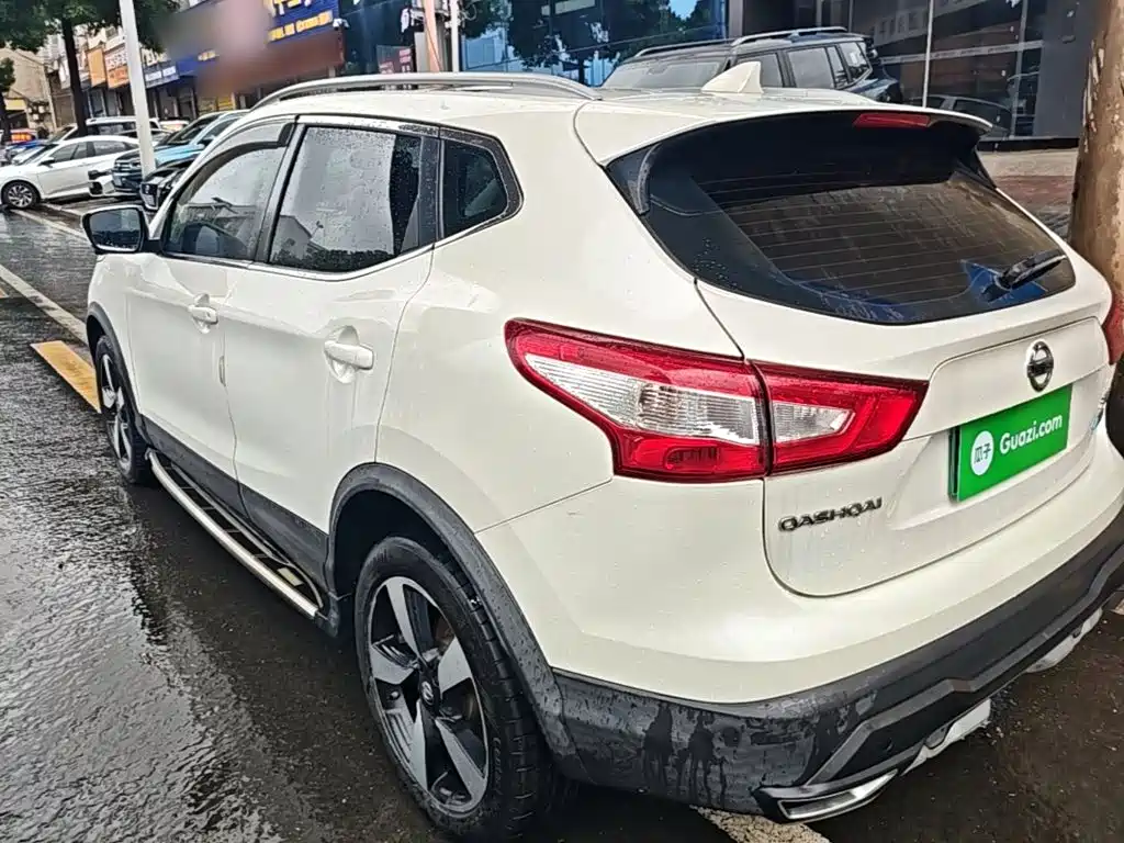 Nissan Qashqai 2015
