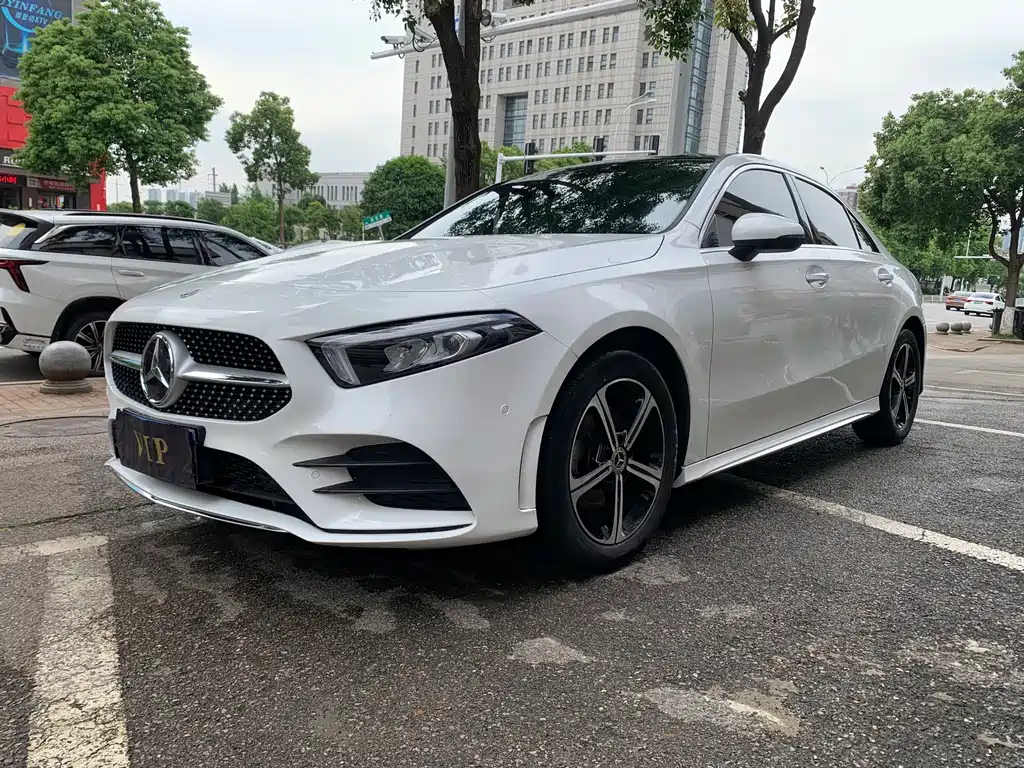 Mercedes-Benz A-Class 2023 — фото 1