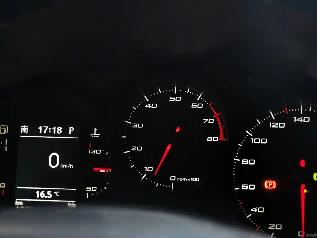 SEAT Leon 2013 — фото 8