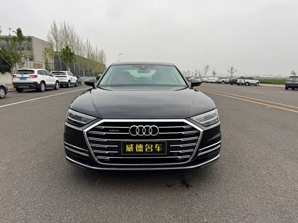 Audi A8 2018 — фото 2