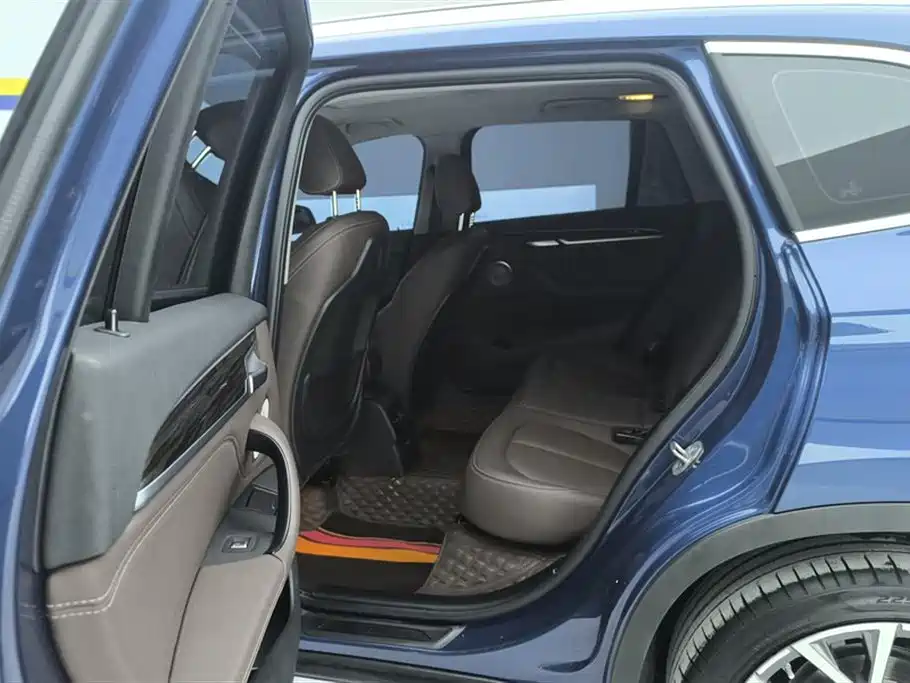 BMW X1 2021 — фото 11