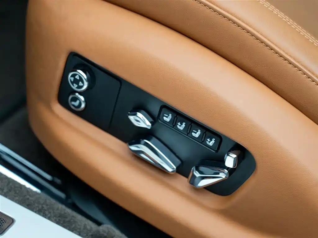 Bentley Flying Spur 2022 — фото 10