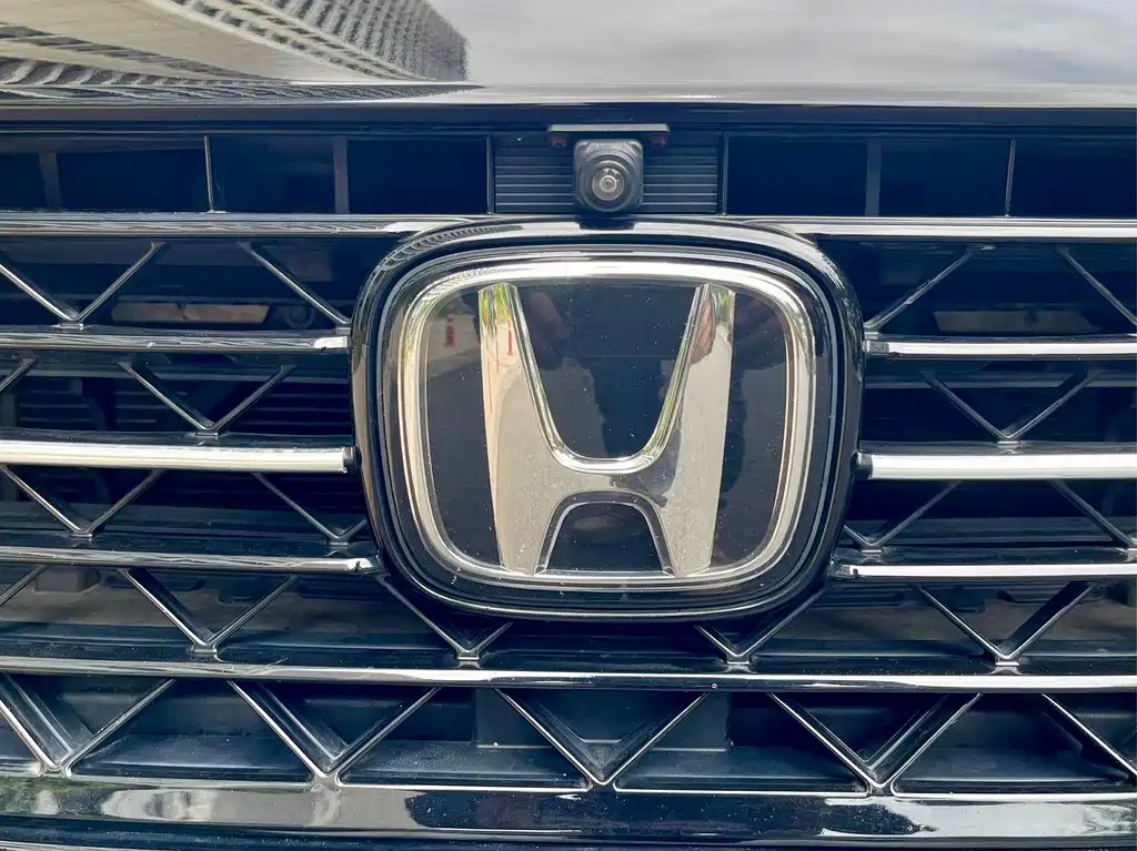Honda Accord 2023 — фото 12