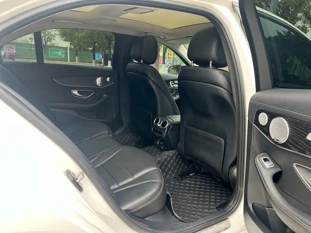 Mercedes-Benz C-Class 2021 — фото 13