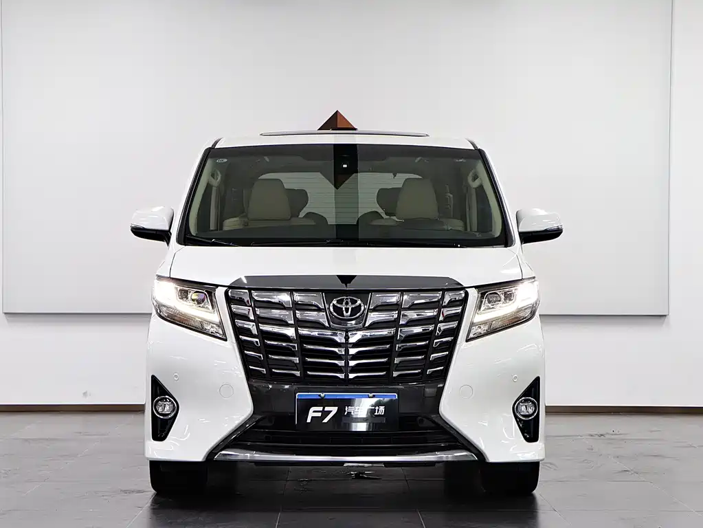 Toyota Alphard 2017 — фото 2
