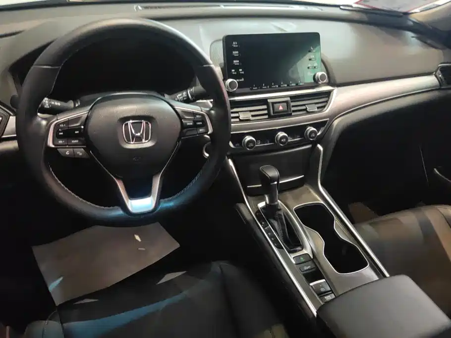 Honda Accord 2021 — фото 12